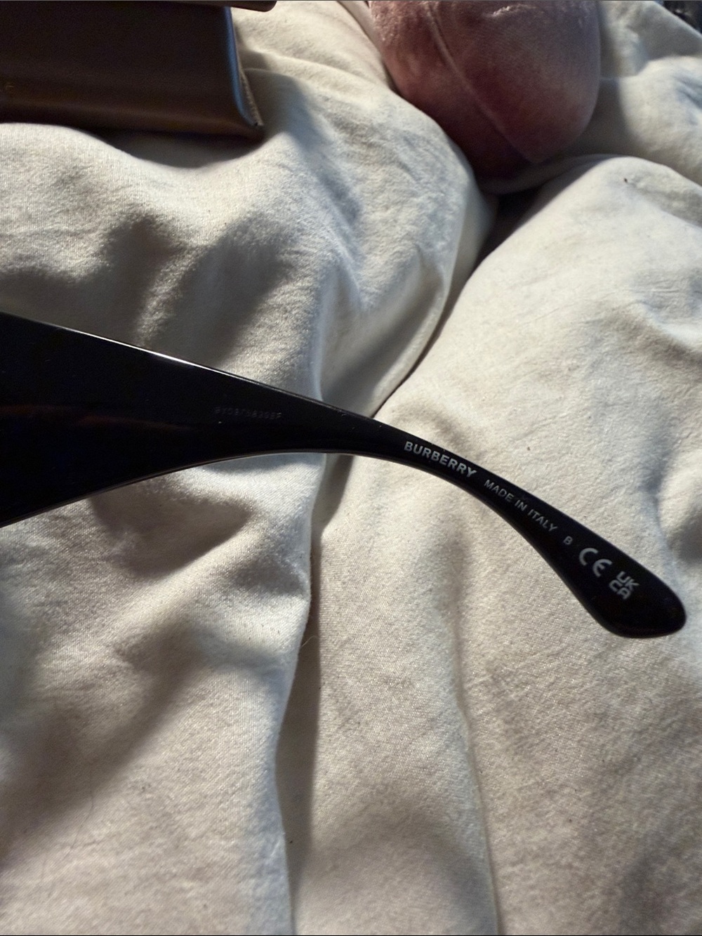 BURBERRY B SQUARE SUNGLASSES - Picture 4 of 5